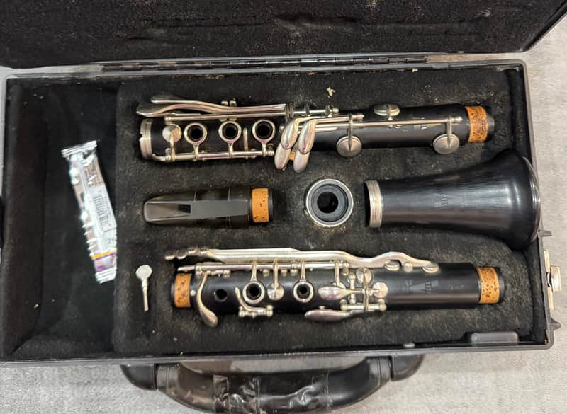 Vito by LeBlanc 7212 Bb Clarinet w/ Case, Mouthpiece & Barrel - Used image 1
