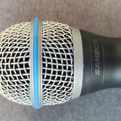 Samson Q8 Dynamic Microphone image 2