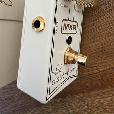 MXR RR104 Randy Rhoads Signature Special Edition Distortion + 2024 - Present - Black / White Polka Dots image 3