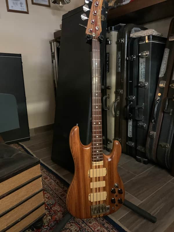 1979 Fernandes Master Hand Bass (MHB-110), Extremely Rare, good conditions, convertible hard case. image 1