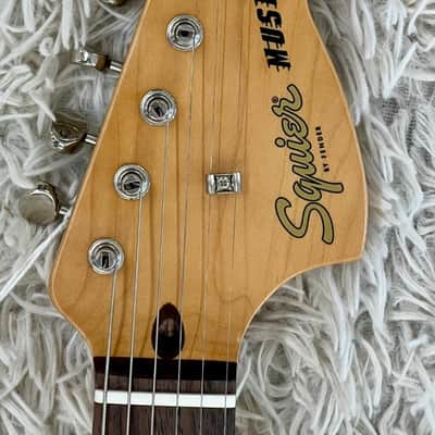 Fender Squier Classic Vibe  Series '60s Mustang, Laurel Fingerboard, Sonic Blue image 5