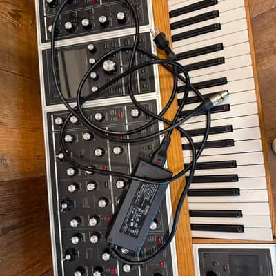 Moog One 8-Voice 61-Key Polyphonic Analog Synthesizer 2018 - Present - Black/Ash image 5