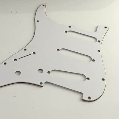 Vintage Spec Fender Lic Old Style Guitar Lefty Strat Pickguard 3-ply Aged Relic image 10