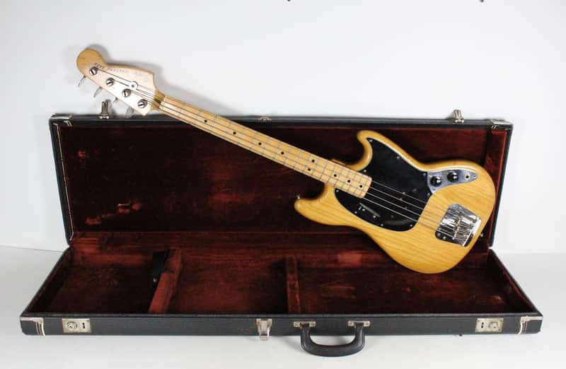 Fender Mustang Bass