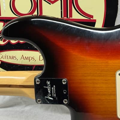 Fender American Standard Stratocaster Guitar 2008 - 3-Color Sunburst / Rosewood fingerboard image 11