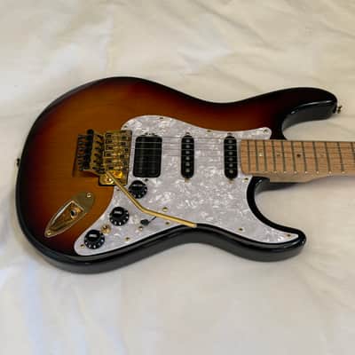 Carvin Bolt HSS Floyd Rose - Custom Shop Strat Killer - Made in USA - Sunburst - Free Pro Setup image 2