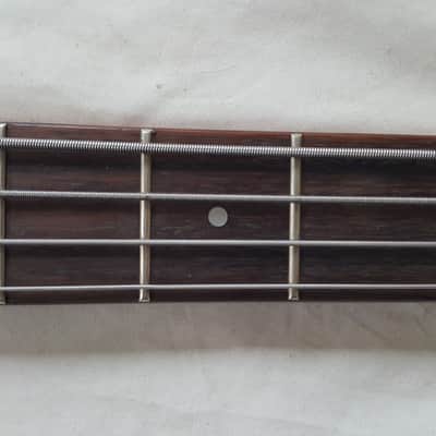 Hohner The Jack Natural Walnut Gloss, 24 frets, Headless, Steinberger Bridge, EMG Active pickups + X image 4