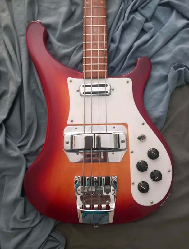 Rickenbacker 4001V63