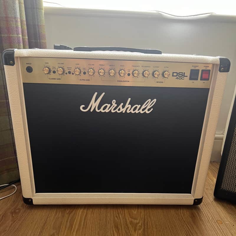 Marshall DSL40C 2-Channel 40-Watt 1x12" Guitar Combo 2018 - Present - Black image 1
