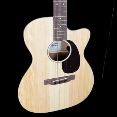 Martin Road Series OMC-10E Special Acoustic Guitar w/Deluxe Gig Bag image 4