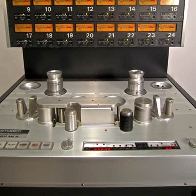 Studer A800 MKIII 테이프 레코더 (Studer A800 MKIII Tape Recorder)