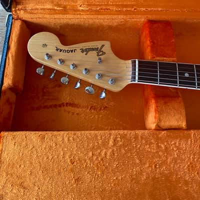 AVRI Fender Jaguar 1965 Sonic Blue image 3