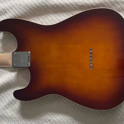 Squier Paranormal Custom Nashville Stratocaster - Chocolate 2-Color Sunburst image 3
