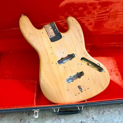 Fender Jazz Bass body 1974 - Natural refinish 4 bolt original vintage USA image 1