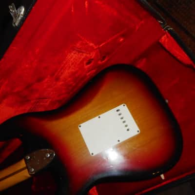 Fender Stratocaster 1972 Sunburst image 5