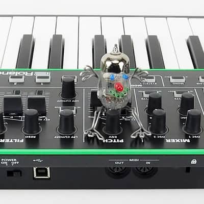 Roland AIRA System-1 Synthesizer + Neuwertig + OVP + 1,5Jahre Garantie image 8