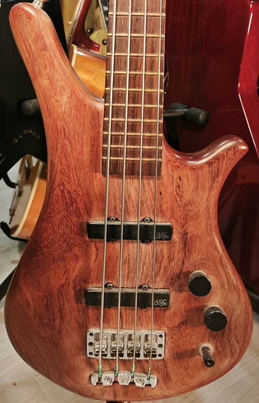 Warwick Corvette Standard 4