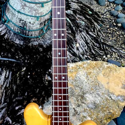 Martin EB-18 Solid Body Electric Bass 1980 Natural image 7