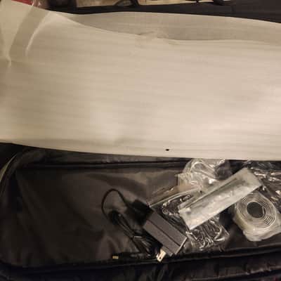 Like New Kmise PR -01 Powered Pedal Board with Accessories Kmise image 1