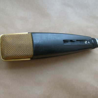 Sennheiser MD 421 Cardioid Dynamic Microphone image 10