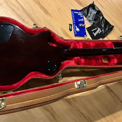 Gibson Slash Victoria Les Paul Standard 2021 - Goldtop image 9