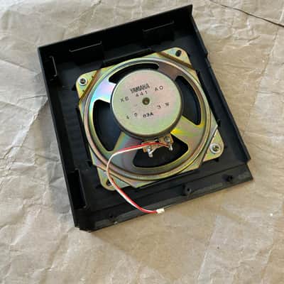 Yamaha  PSR-16 keyboard Speaker 4ohm 3W with enclosure 1980s - Black  VGC