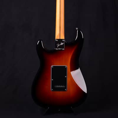 Fender Am Pro Classic Strat HSS MN - 3TS image 10