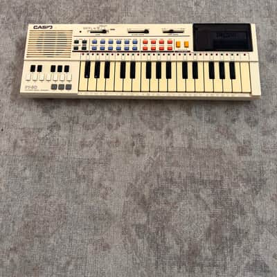 Casio PT-80 32-Key Mini Synthesizer 1980s White