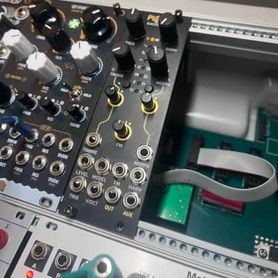 Mutable Instruments Plaits (clone) image 3