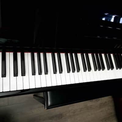 Yamaha P116 1991 - Polished Ebony image 3