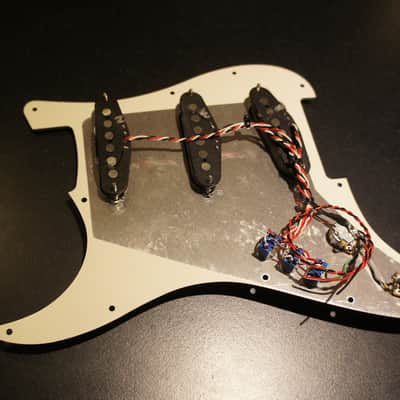 D'Urbano Magnetics Southbound assy, Schecter F500t dream machine clone 2014 White / Black image 4