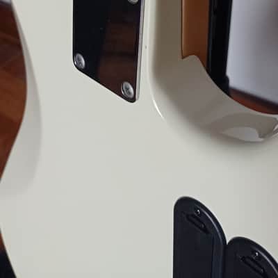 Sire Marcus Miller V7 Vintage Alder 4-String Bass Antique White - Left Handed, Lefty! image 18