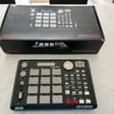 Akai MPC500 Music Production Center 2006 - 2013 - Black
