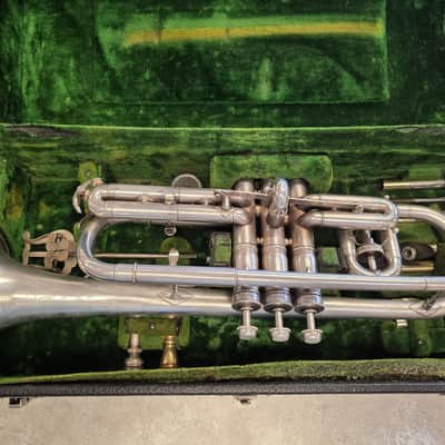 C.G Conn Victor New Wonder Silver 1921 Cornet w/ original accessories image 2