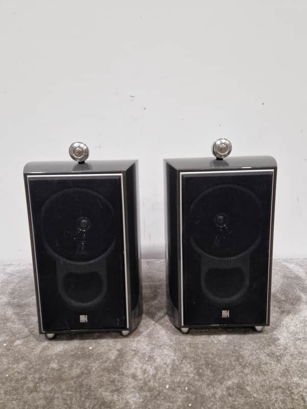 Kef XQ1 Pair - High-Fidelity Bookshelf Speakers - Excellent image 1