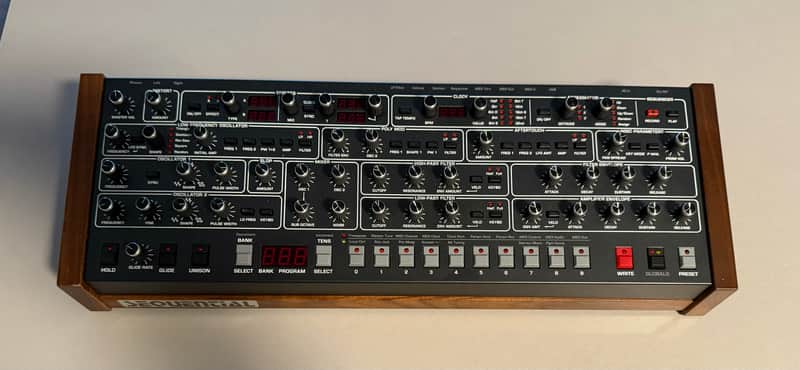 Sequential Prophet-6 Desktop 6-Voice Polyphonic Synthesizer 2018 - 2020 - Black with Wood Sides image 1
