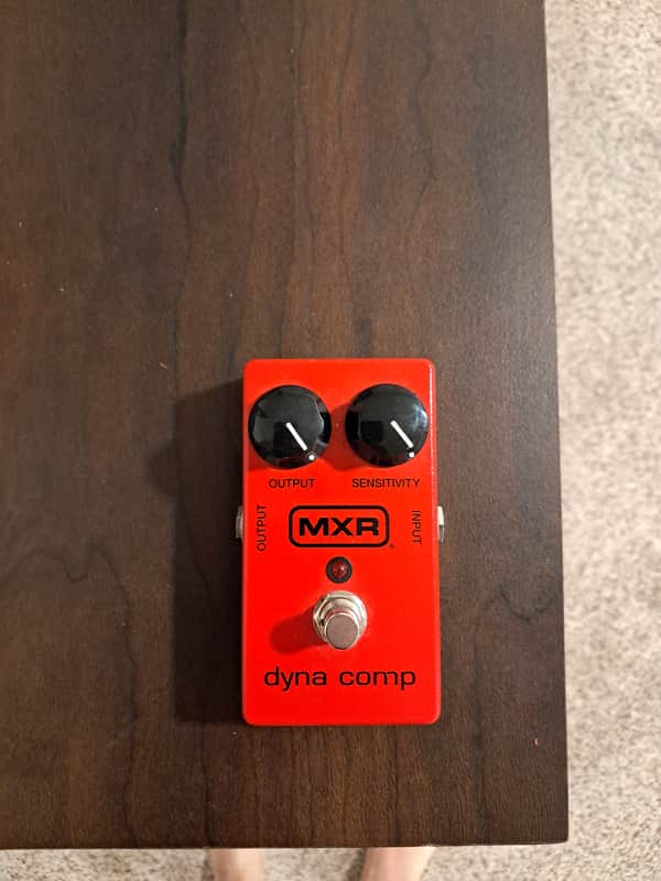 MXR M102 Dyna Comp 1995 - Present - Red