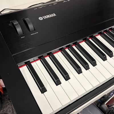 Yamaha S08 Digital Stage Piano Synthesizer 88 Weighted Keys image 8