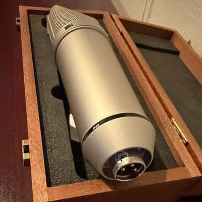 Neumann U 87 Ai Large Diaphragm Multipattern Condenser Microphone 1986 - Present - Nickel image 2