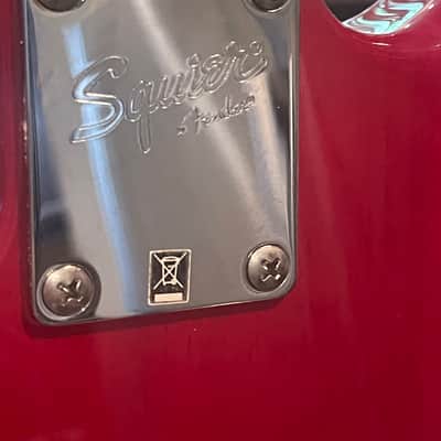 Fender Squier Stratocaster 2010 - Sun Burst Cherry image 6