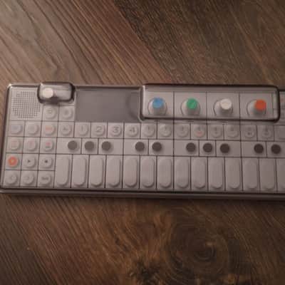 Teenage Engineering OP-1 Portable Synthesizer Workstation 2011 - Present - White image 5