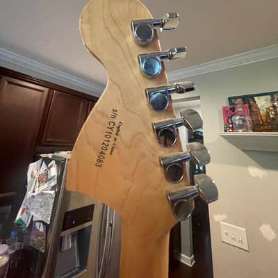 Fender Squier Stratocaster 2010 - Sun Burst Cherry image 8
