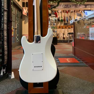 (USED) Miniture Electric S-Style Guitar 1/2 Size image 3