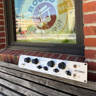 Klark Teknik EQP-KT Classic Tube Equalizer 2017 - 2019 - Silver image 1