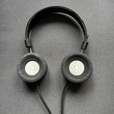 Grado Labs SR325e open-backed headphones image 2