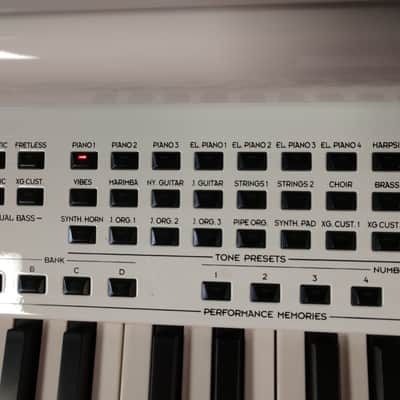 Viscount Maestro Digital Grand Piano 1990's High Gloss White image 7