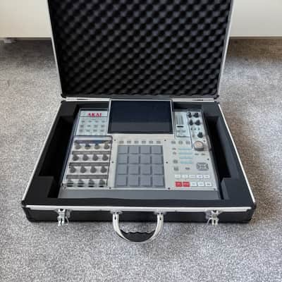 Akai MPC X SE + Decksaver + MPK Mini II + Carry Case Bundle image 2
