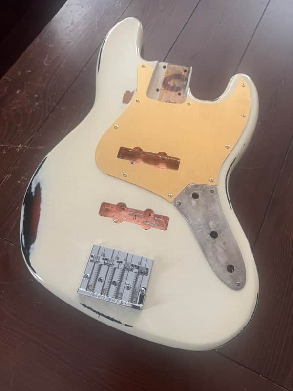 Jazz Bass Body  2026 - White Relic image 1