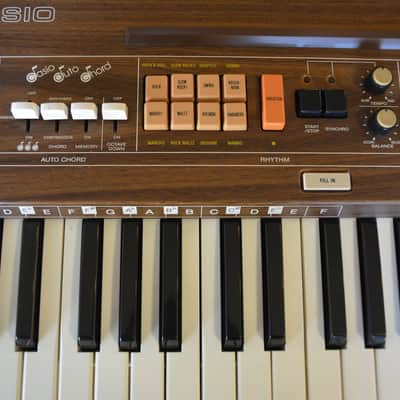 Casio CT-401 Wood image 7
