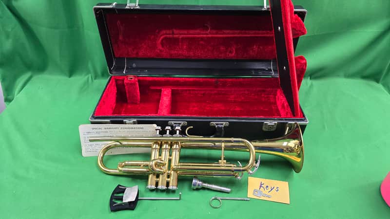 King Cleveland 600 Bb Trumpet w/ Original Case image 1